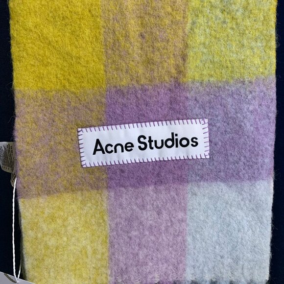 Acne Studios Scarf - Picture 3 of 5